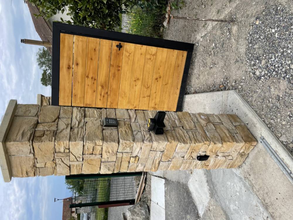 Portillon d'entré en bois